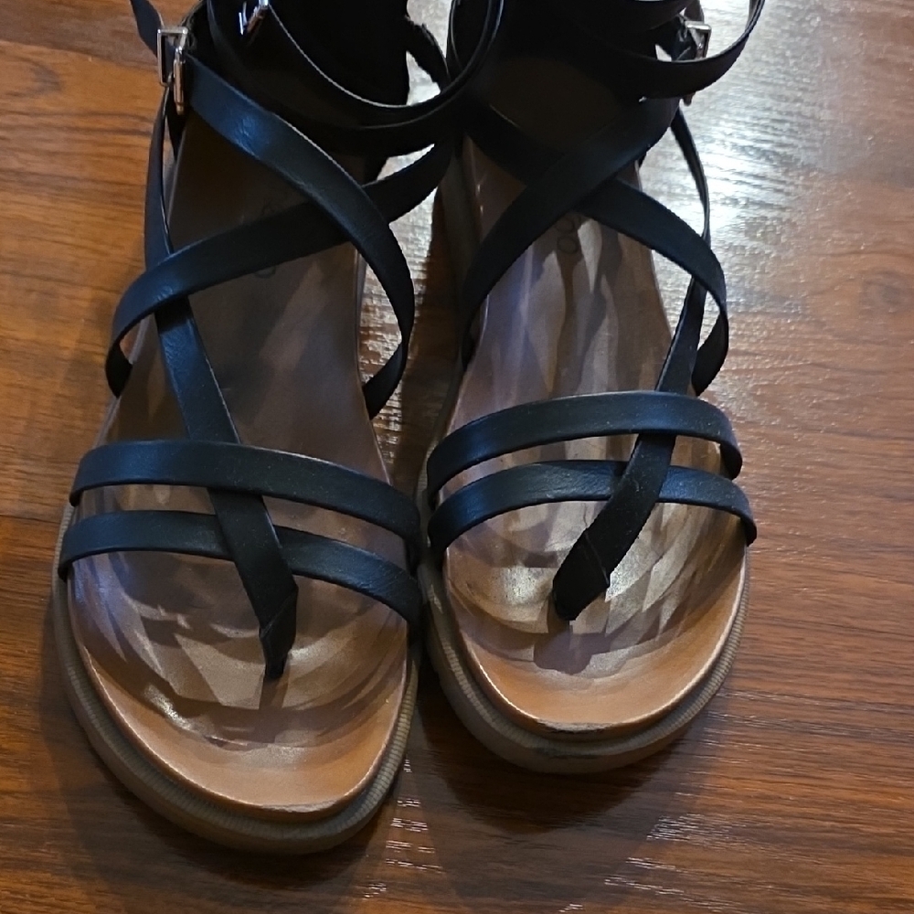 Me Too Black Strappy Sandals - Picture 4 of 7